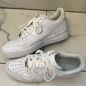 Nike Air Force 1 '07 women’s 9.5